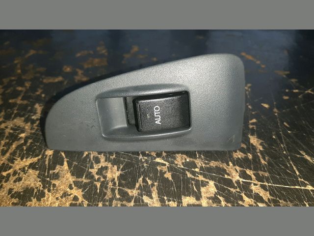 bontott TOYOTA AVENSIS T25 Bal hátsó Ablakemelő Kapcsoló