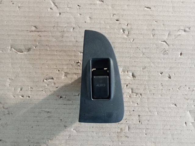 bontott TOYOTA AVENSIS T25 Bal hátsó Ablakemelő Kapcsoló