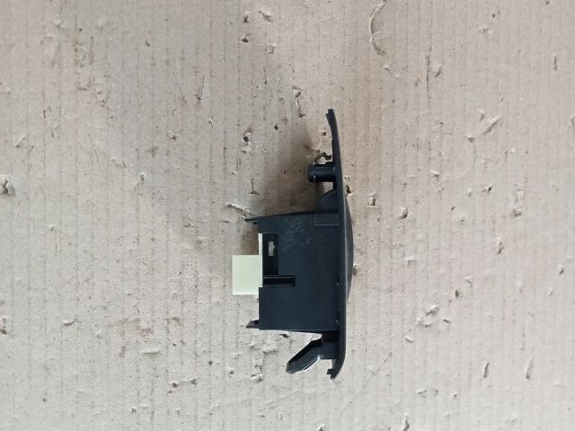 bontott TOYOTA AVENSIS T25 Bal hátsó Ablakemelő Kapcsoló