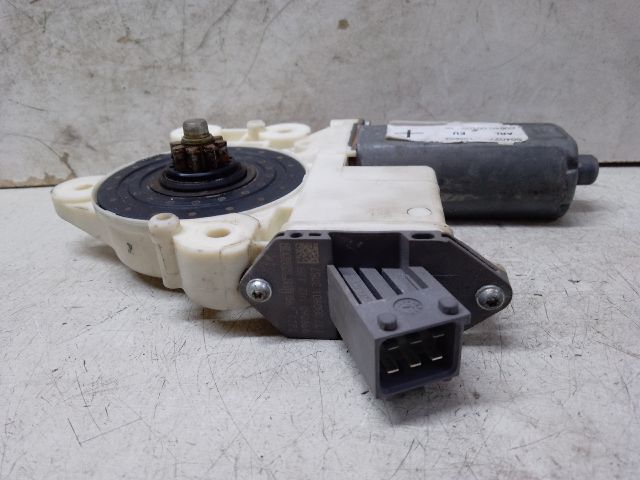 bontott TOYOTA AVENSIS T25 Bal hátsó Ablakemelő Motor