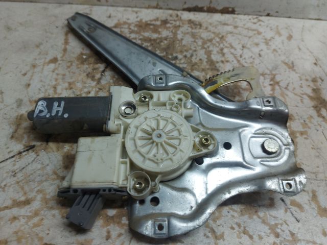 bontott TOYOTA AVENSIS T25 Bal hátsó Ablakemelő Szerkezet (Elektromos)