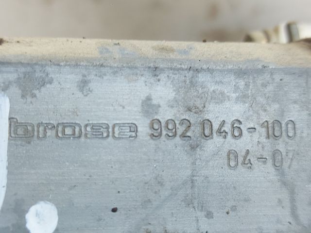 bontott TOYOTA AVENSIS T25 Bal hátsó Ablakemelő Szerkezet (Elektromos)