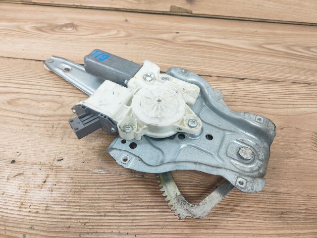 bontott TOYOTA AVENSIS T25 Bal hátsó Ablakemelő Szerkezet (Elektromos)