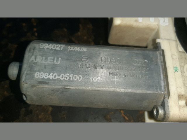 bontott TOYOTA AVENSIS T25 Bal hátsó Ablakemelő Szerkezet (Elektromos)