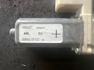 bontott TOYOTA AVENSIS T25 Bal hátsó Ablakemelő Szerkezet (Elektromos)