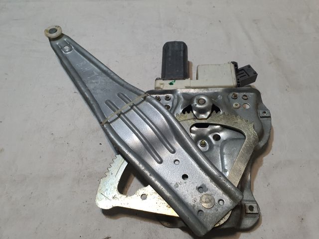 bontott TOYOTA AVENSIS T25 Bal hátsó Ablakemelő Szerkezet (Elektromos)