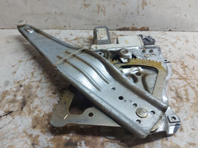 bontott TOYOTA AVENSIS T25 Bal hátsó Ablakemelő Szerkezet (Elektromos)