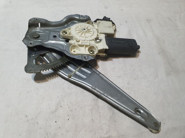 bontott TOYOTA AVENSIS T25 Bal hátsó Ablakemelő Szerkezet (Elektromos)