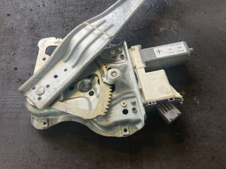 bontott TOYOTA AVENSIS T25 Bal hátsó Ablakemelő Szerkezet (Elektromos)