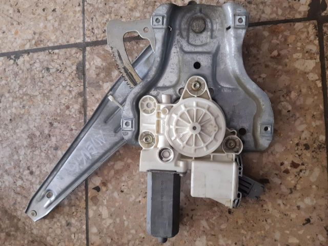 bontott TOYOTA AVENSIS T25 Bal hátsó Ablakemelő Szerkezet (Elektromos)