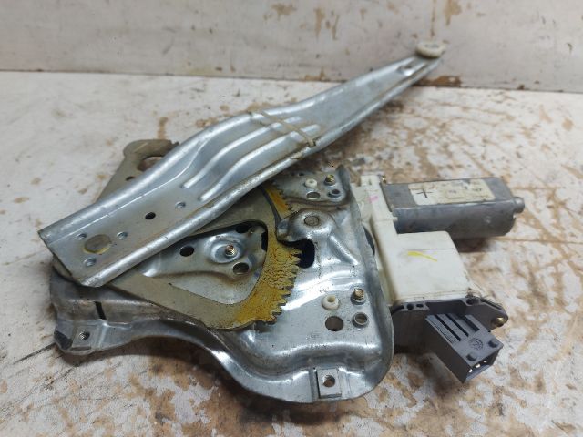 bontott TOYOTA AVENSIS T25 Bal hátsó Ablakemelő Szerkezet (Elektromos)