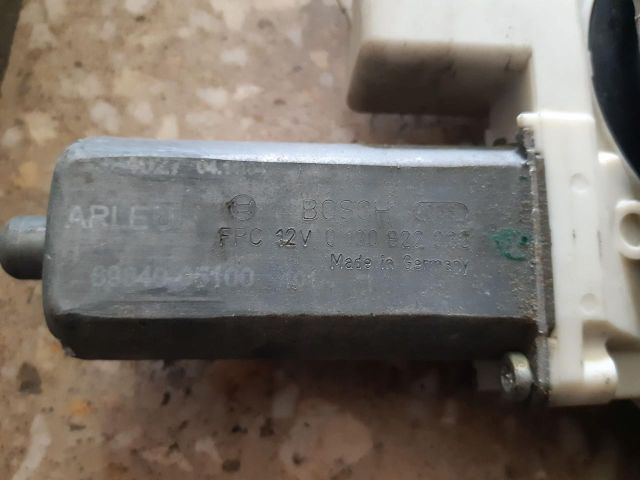 bontott TOYOTA AVENSIS T25 Bal hátsó Ablakemelő Szerkezet (Elektromos)