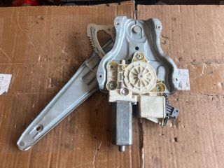 bontott TOYOTA AVENSIS T25 Bal hátsó Ablakemelő Szerkezet (Elektromos)