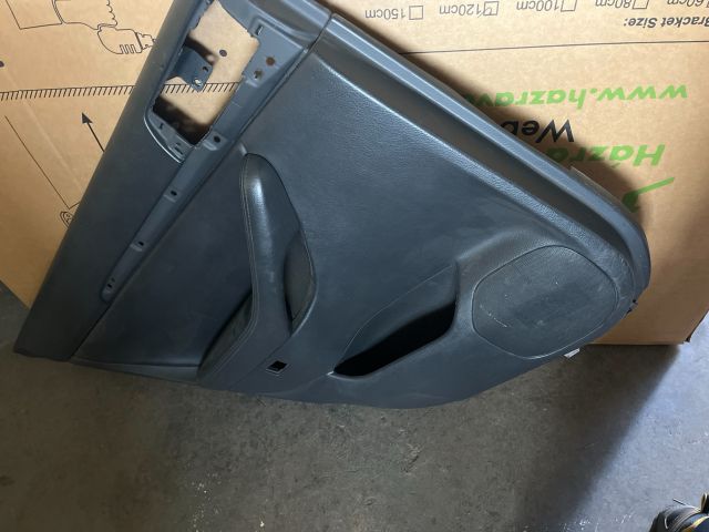 bontott TOYOTA AVENSIS T25 Bal hátsó Ajtó Kárpit