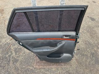 bontott TOYOTA AVENSIS T25 Bal hátsó Ajtó (Részeivel)