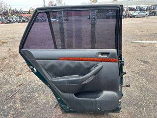 bontott TOYOTA AVENSIS T25 Bal hátsó Ajtó (Részeivel)
