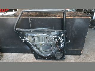 bontott TOYOTA AVENSIS T25 Bal hátsó Ajtó (Üres lemez)