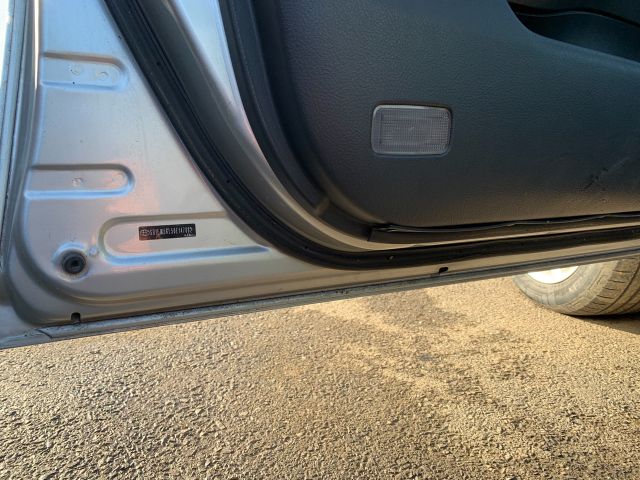 bontott TOYOTA AVENSIS T25 Bal hátsó Ajtó (Üres lemez)