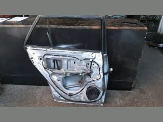 bontott TOYOTA AVENSIS T25 Bal hátsó Ajtó (Üres lemez)
