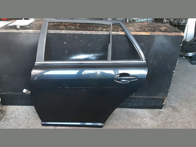 bontott TOYOTA AVENSIS T25 Bal hátsó Ajtó (Üres lemez)