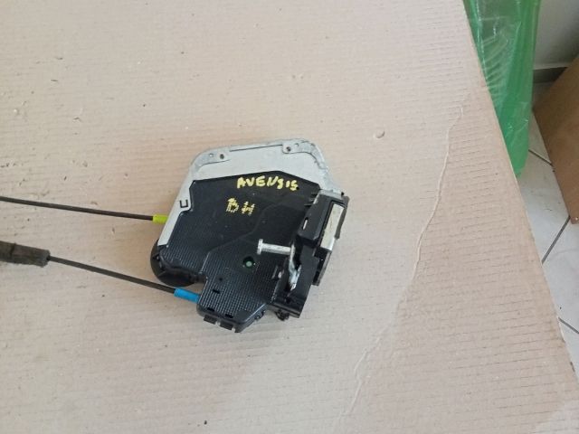 bontott TOYOTA AVENSIS T25 Bal hátsó Ajtózár