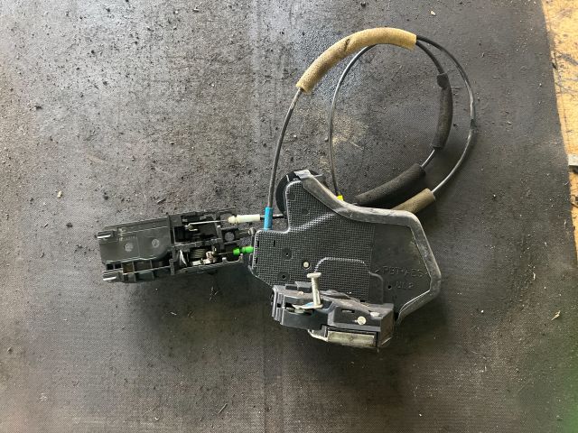 bontott TOYOTA AVENSIS T25 Bal hátsó Ajtózár