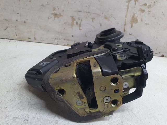 bontott TOYOTA AVENSIS T25 Bal hátsó Ajtózár