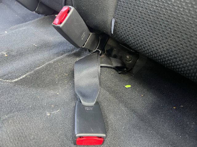 bontott TOYOTA AVENSIS T25 Bal hátsó Biztonsági Öv Csat