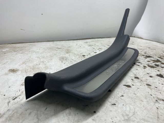 bontott TOYOTA AVENSIS T25 Bal hátsó Küszöb Díszléc