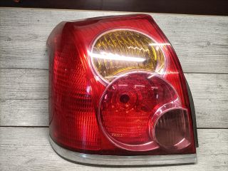 bontott TOYOTA AVENSIS T25 Bal Hátsó Lámpa