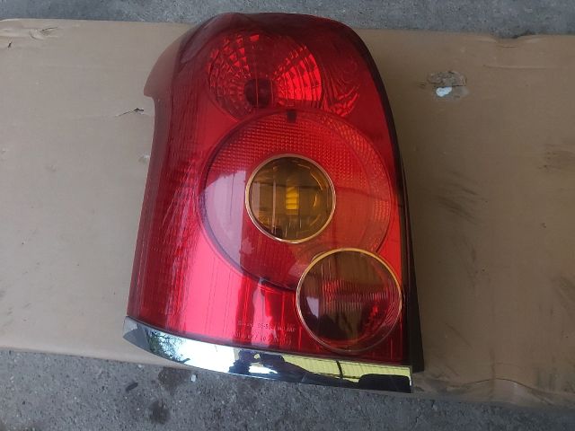 bontott TOYOTA AVENSIS T25 Bal Hátsó Lámpa