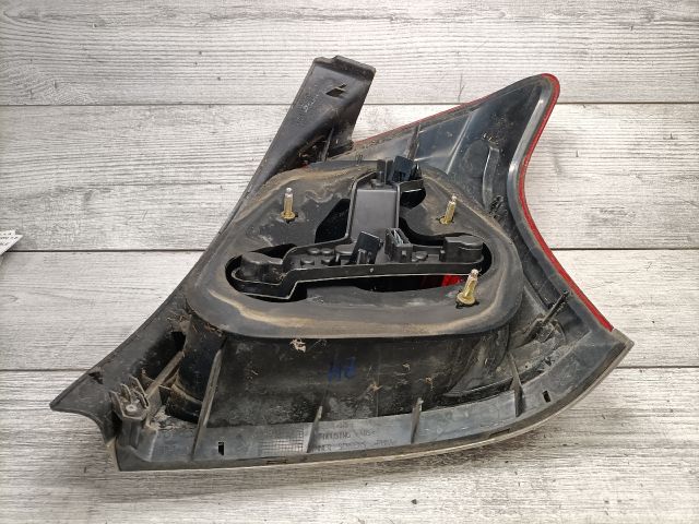 bontott TOYOTA AVENSIS T25 Bal Hátsó Lámpa