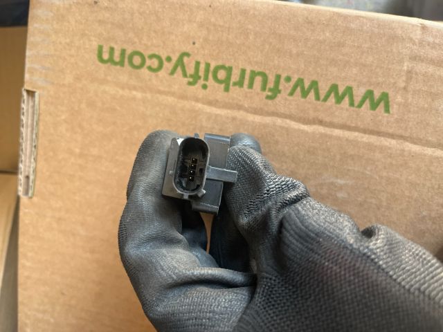 bontott TOYOTA AVENSIS T25 Bal hátsó Oldal Ütközés Érzékelő