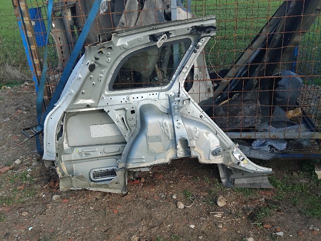 bontott TOYOTA AVENSIS T25 Bal hátsó Sárvédő