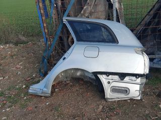 bontott TOYOTA AVENSIS T25 Bal hátsó Sárvédő
