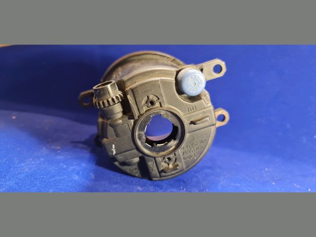 bontott TOYOTA AVENSIS T25 Bal Ködfényszóró