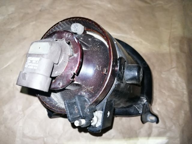 bontott TOYOTA AVENSIS T25 Bal Ködfényszóró