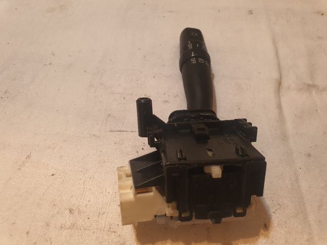 bontott TOYOTA AVENSIS T25 Bal Kormánykapcsoló Irányjelző