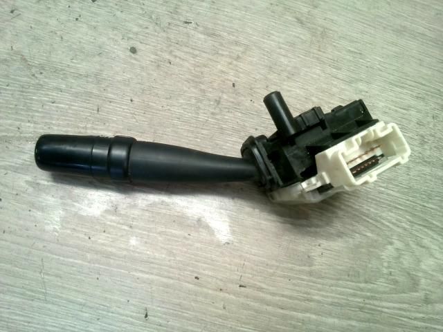 bontott TOYOTA AVENSIS T25 Bal Kormánykapcsoló Irányjelző