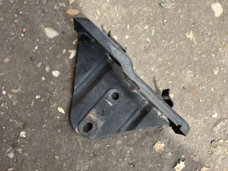 bontott TOYOTA AVENSIS T25 Bal Lökhárító Tartó Nyúlványvég