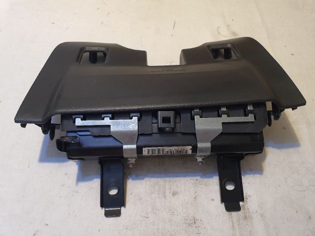 bontott TOYOTA AVENSIS T25 Bal Térdlégzsák