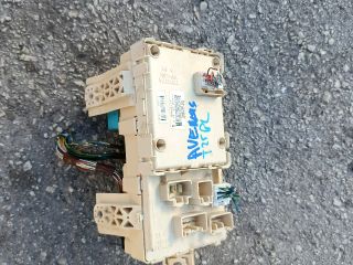 bontott TOYOTA AVENSIS T25 Biztosítéktábla Utastér