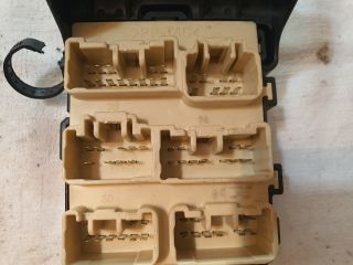 bontott TOYOTA AVENSIS T25 Biztosítéktábla Utastér