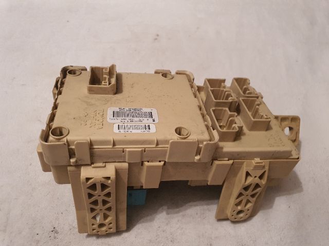 bontott TOYOTA AVENSIS T25 Biztosítéktábla Utastér