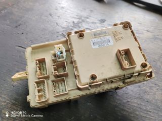 bontott TOYOTA AVENSIS T25 Biztosítéktábla Utastér