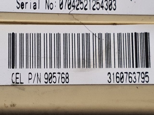 bontott TOYOTA AVENSIS T25 Biztosítéktábla Utastér