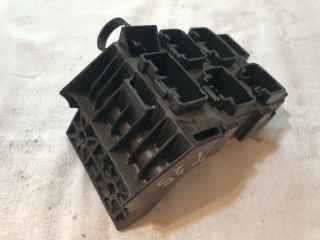 bontott TOYOTA AVENSIS T25 Biztosítéktábla Utastér