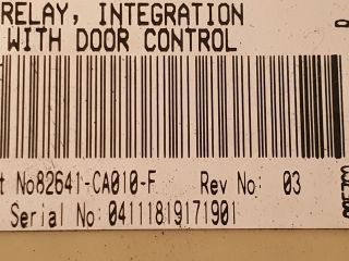 bontott TOYOTA AVENSIS T25 Biztosítéktábla Utastér