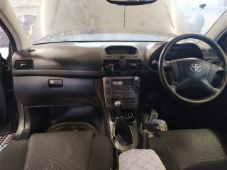 bontott TOYOTA AVENSIS T25 Csomagtérajtó Burkolat Felső