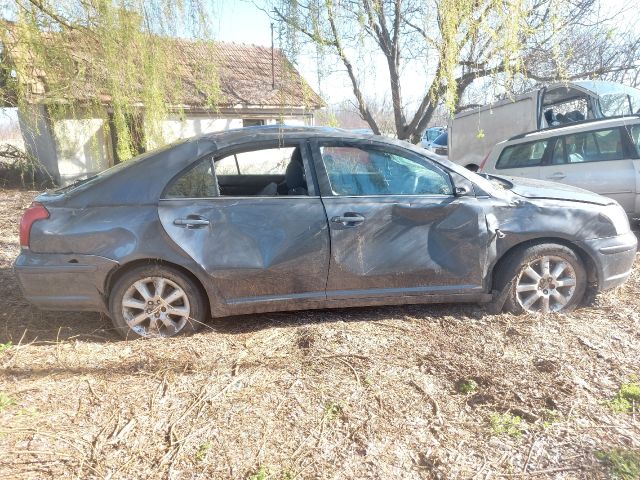 bontott TOYOTA AVENSIS T25 Csomagtérajtó Díszléc